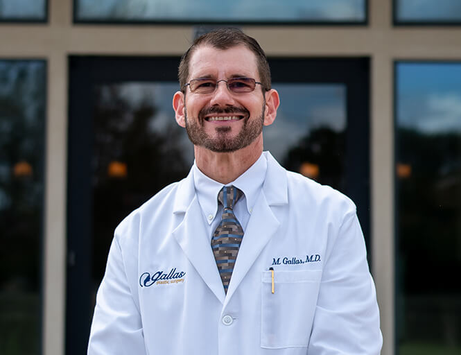 dr-gallas-img Doctor Gallas smiling.