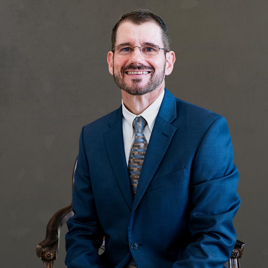 Dr. Mennen T. Gallas Dr. Mennen T. Gallas